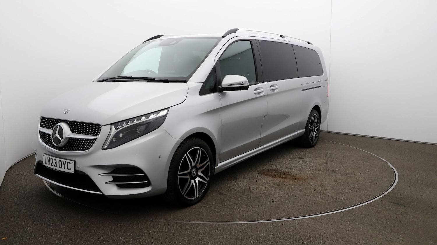 Used Mercedes-Benz V-Class 2023 for sale - 76812809: Photo 32