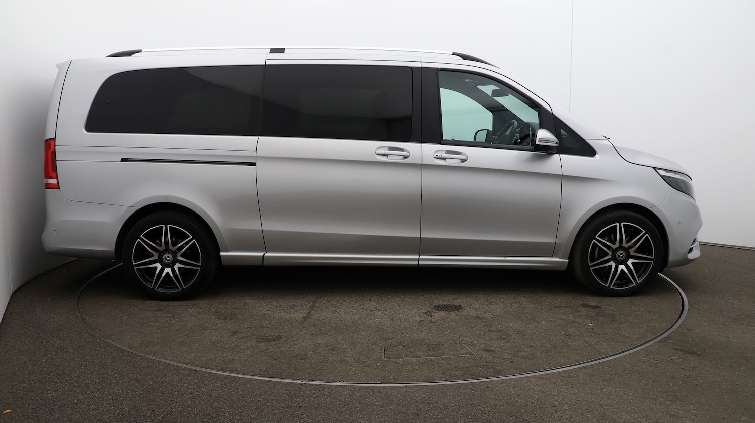 Used Mercedes-Benz V-Class 2023 for sale - 76812809: Photo 45