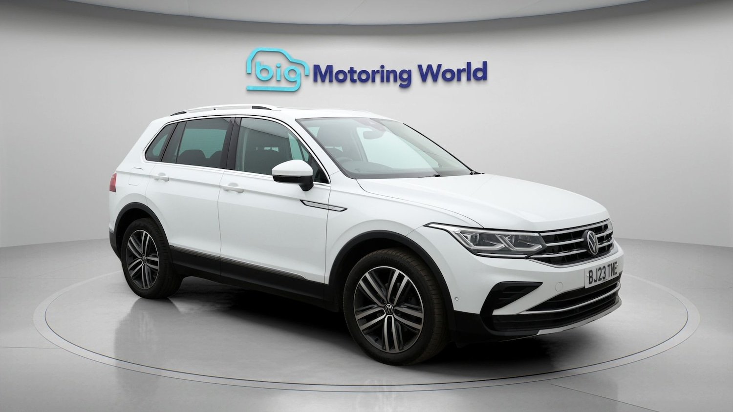 Used Volkswagen Tiguan 2023 for sale - 77663256: Photo 1
