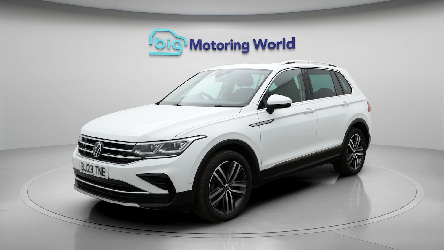 Used Volkswagen Tiguan 2023 for sale - 77663256: Photo 3