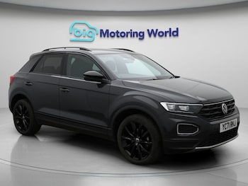 Used Volkswagen T-Roc 2021 for sale - 76893867: Photo