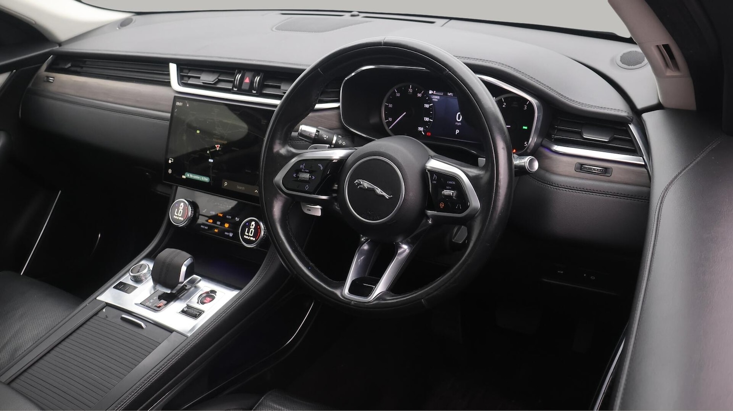 Used Jaguar F-Pace 2021 for sale - 76349176: Photo 10