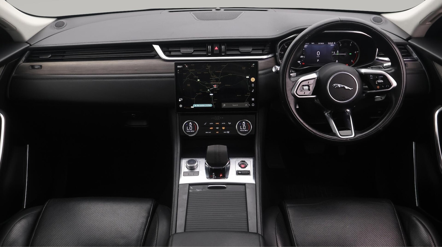 Used Jaguar F-Pace 2021 for sale - 76349176: Photo 14