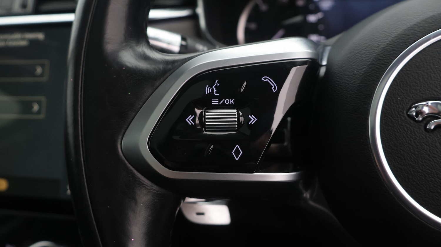Used Jaguar F-Pace 2021 for sale - 76349176: Photo 26