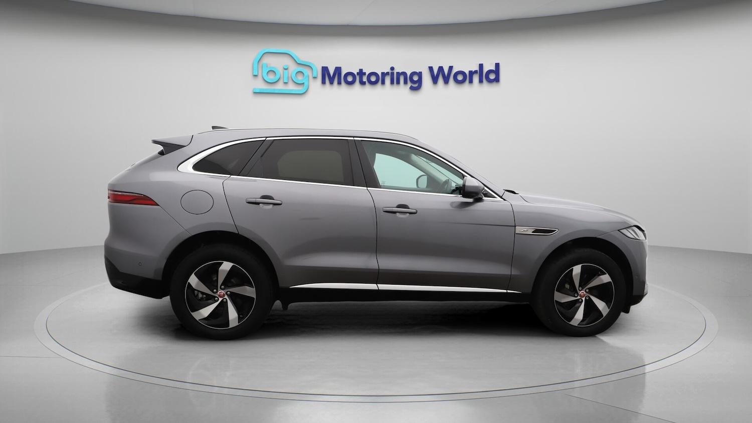 Used Jaguar F-Pace 2021 for sale - 76349176: Photo 9