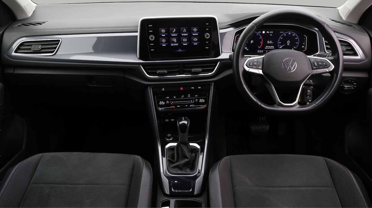 Used Volkswagen T-Roc 2023 for sale - 77635410: Photo 13