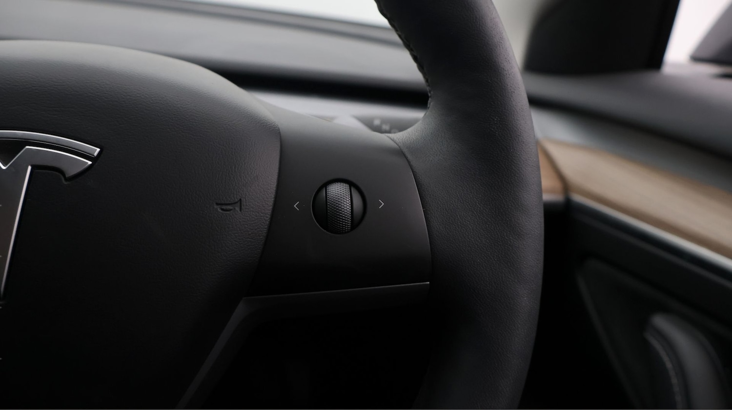 Used Tesla Model 3 2023 for sale - 77264608: Photo 25