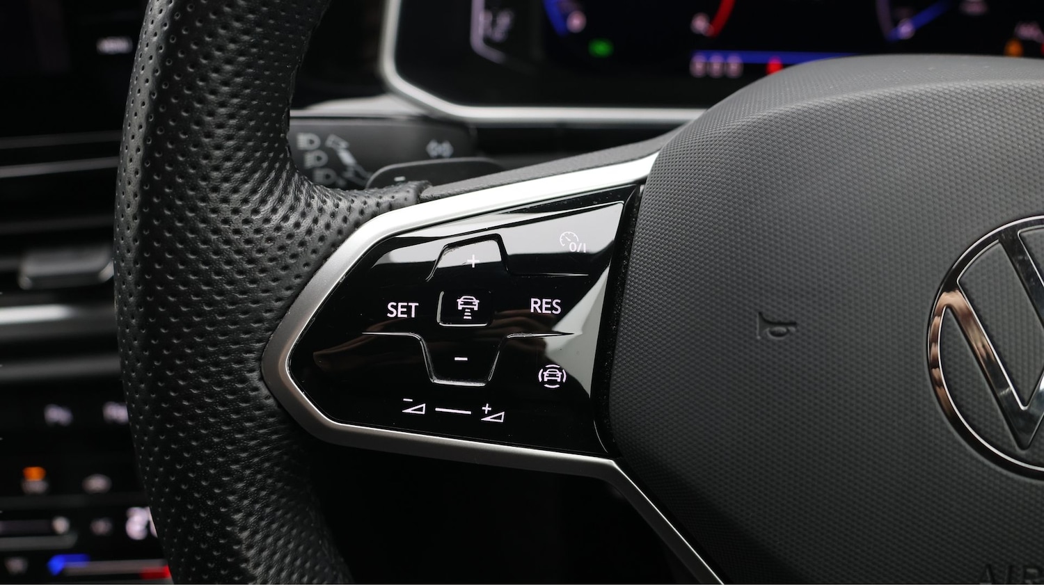 Used Volkswagen T-Roc 2022 for sale - 77210945: Photo 25