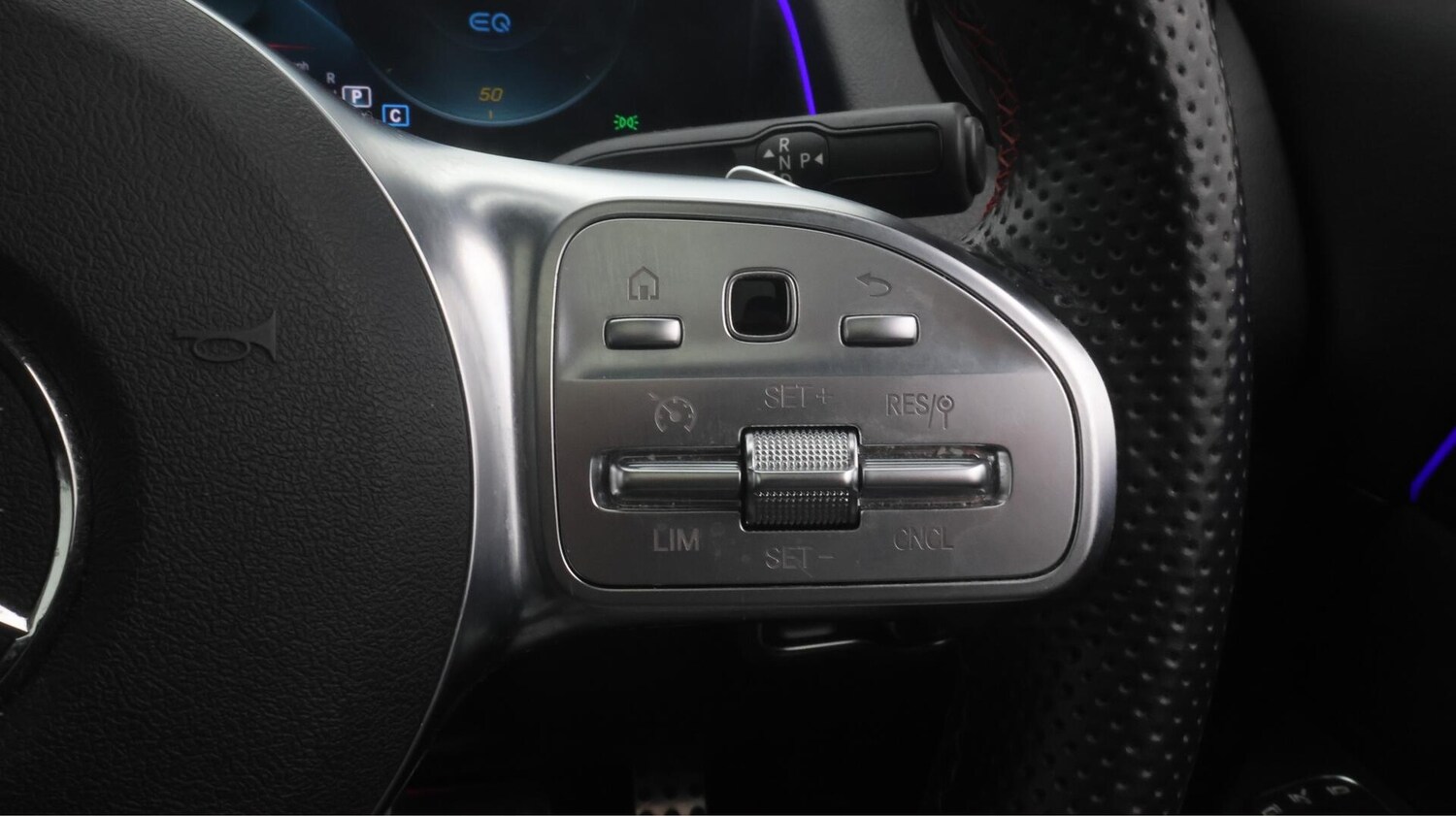 Used Mercedes-Benz EQB for sale - 76742752: Photo 29