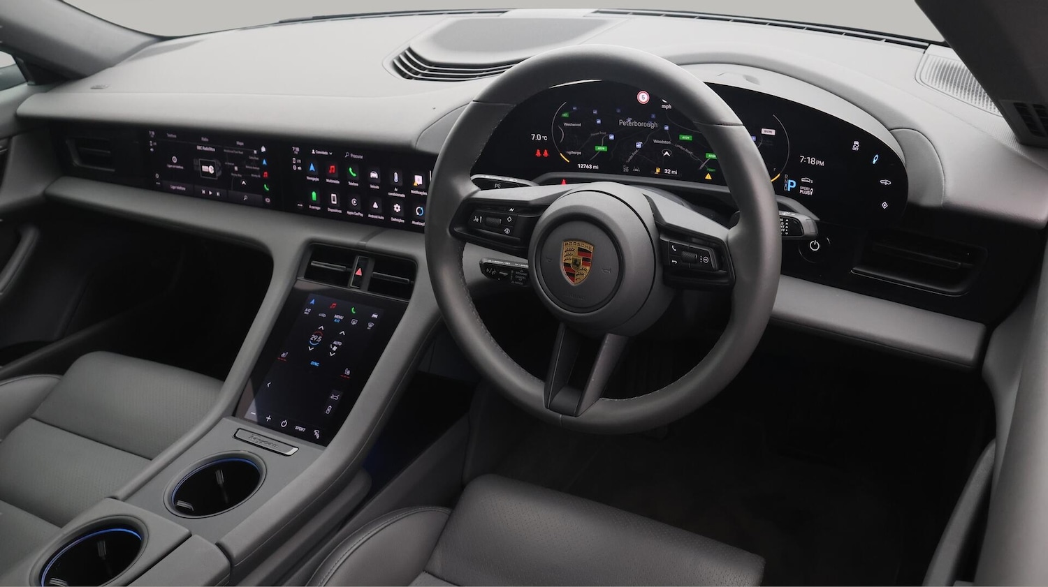 Used Porsche Taycan 2021 for sale - 76656945: Photo 10