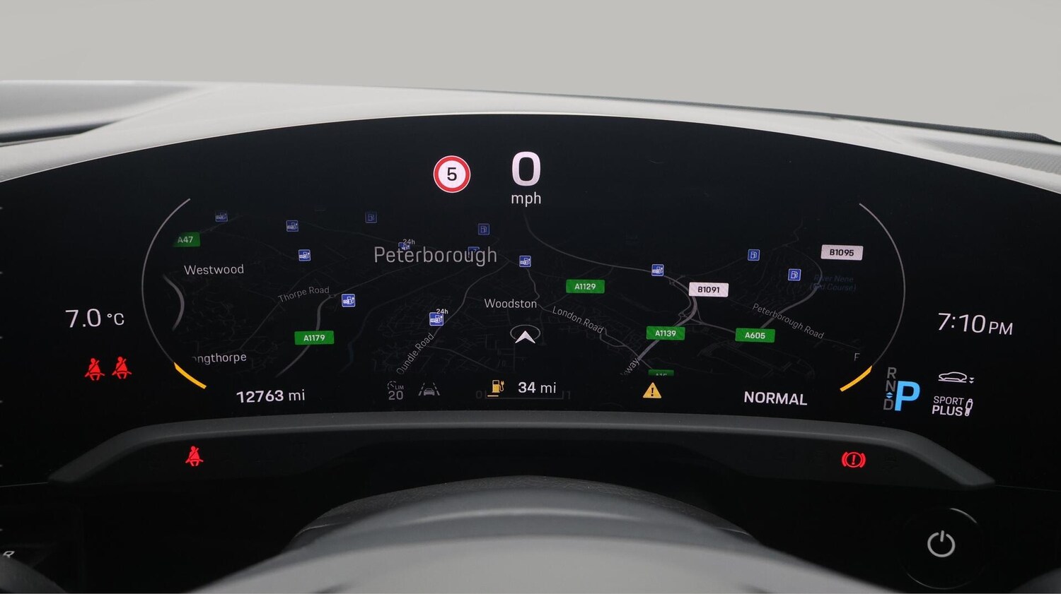 Used Porsche Taycan 2021 for sale - 76656945: Photo 11