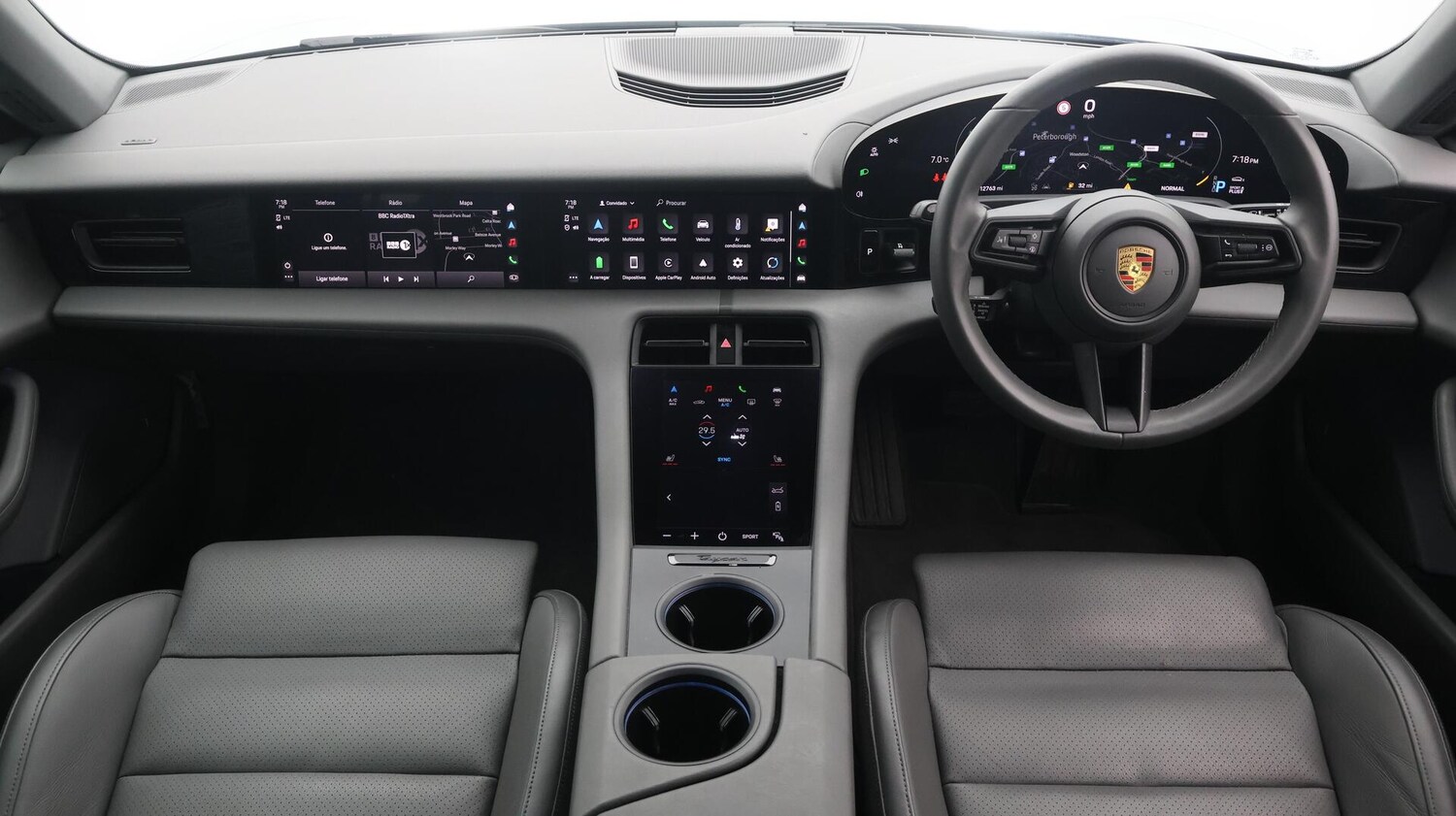 Used Porsche Taycan 2021 for sale - 76656945: Photo 14