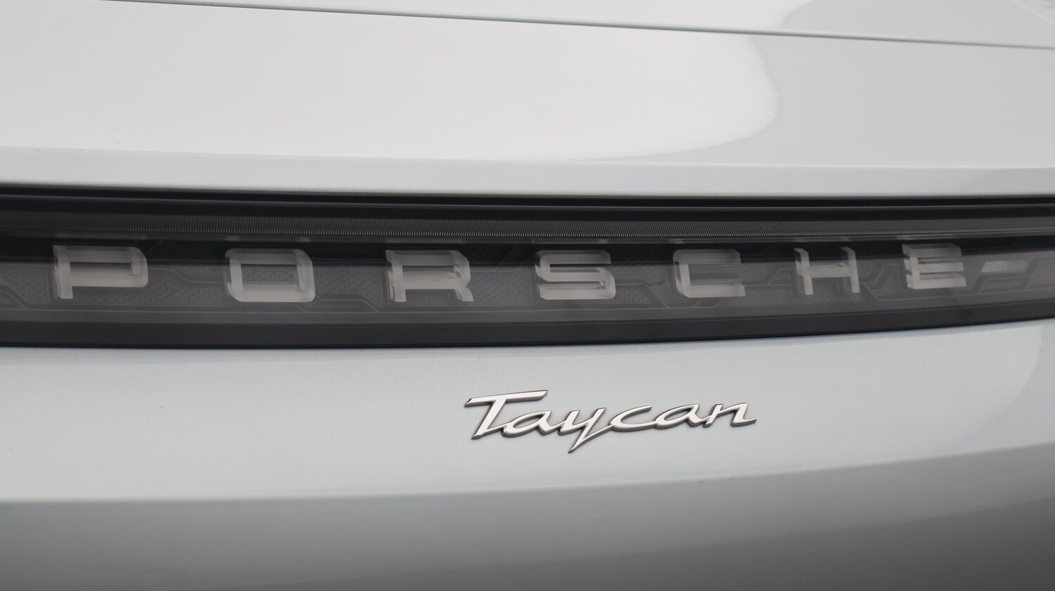 Used Porsche Taycan 2021 for sale - 76656945: Photo 22