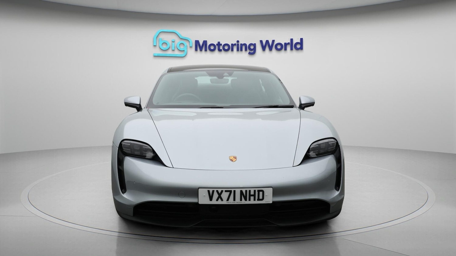 Used Porsche Taycan 2021 for sale - 76656945: Photo 3