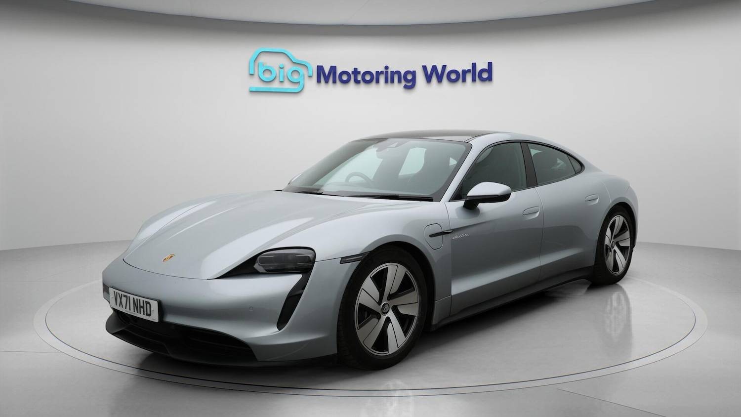 Used Porsche Taycan 2021 for sale - 76656945: Photo 4