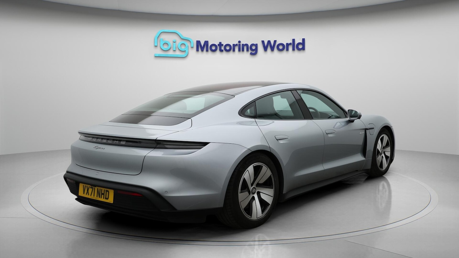 Used Porsche Taycan 2021 for sale - 76656945: Photo 8