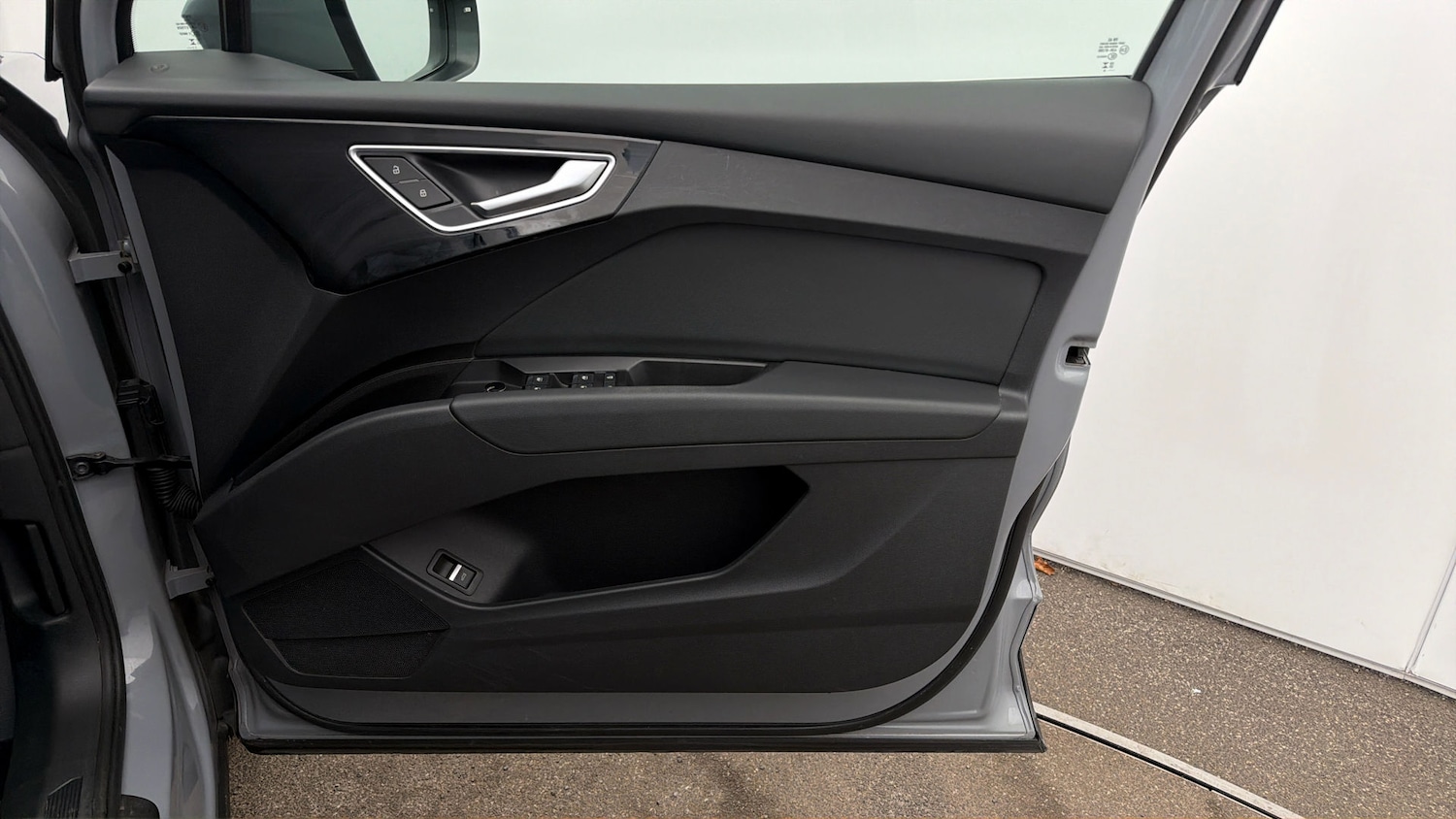 Used Audi Q4 e-tron 2023 for sale - 78092794: Photo 14