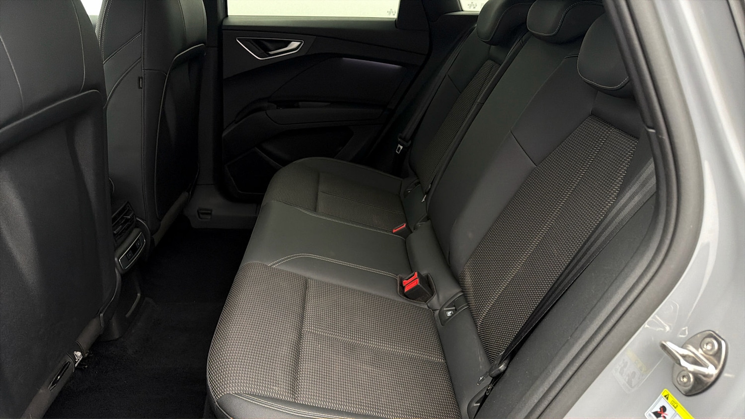 Used Audi Q4 e-tron 2023 for sale - 78092794: Photo 15