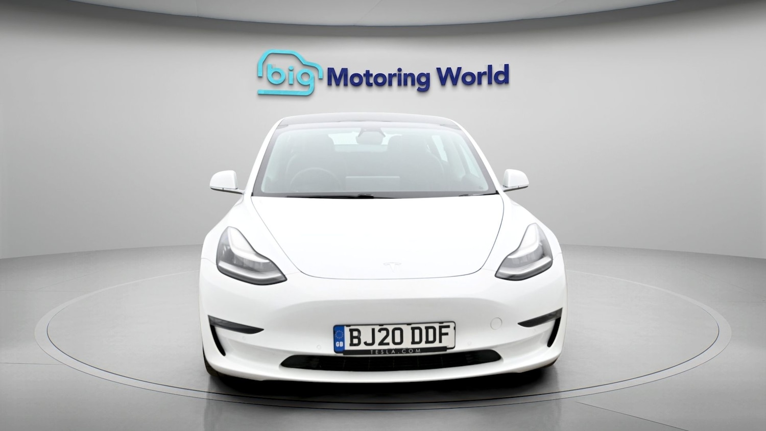 Used Tesla Model 3 2020 for sale - 77945844: Photo 2
