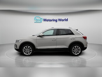 Used Volkswagen T-Roc 2023 for sale - 78433534: Photo