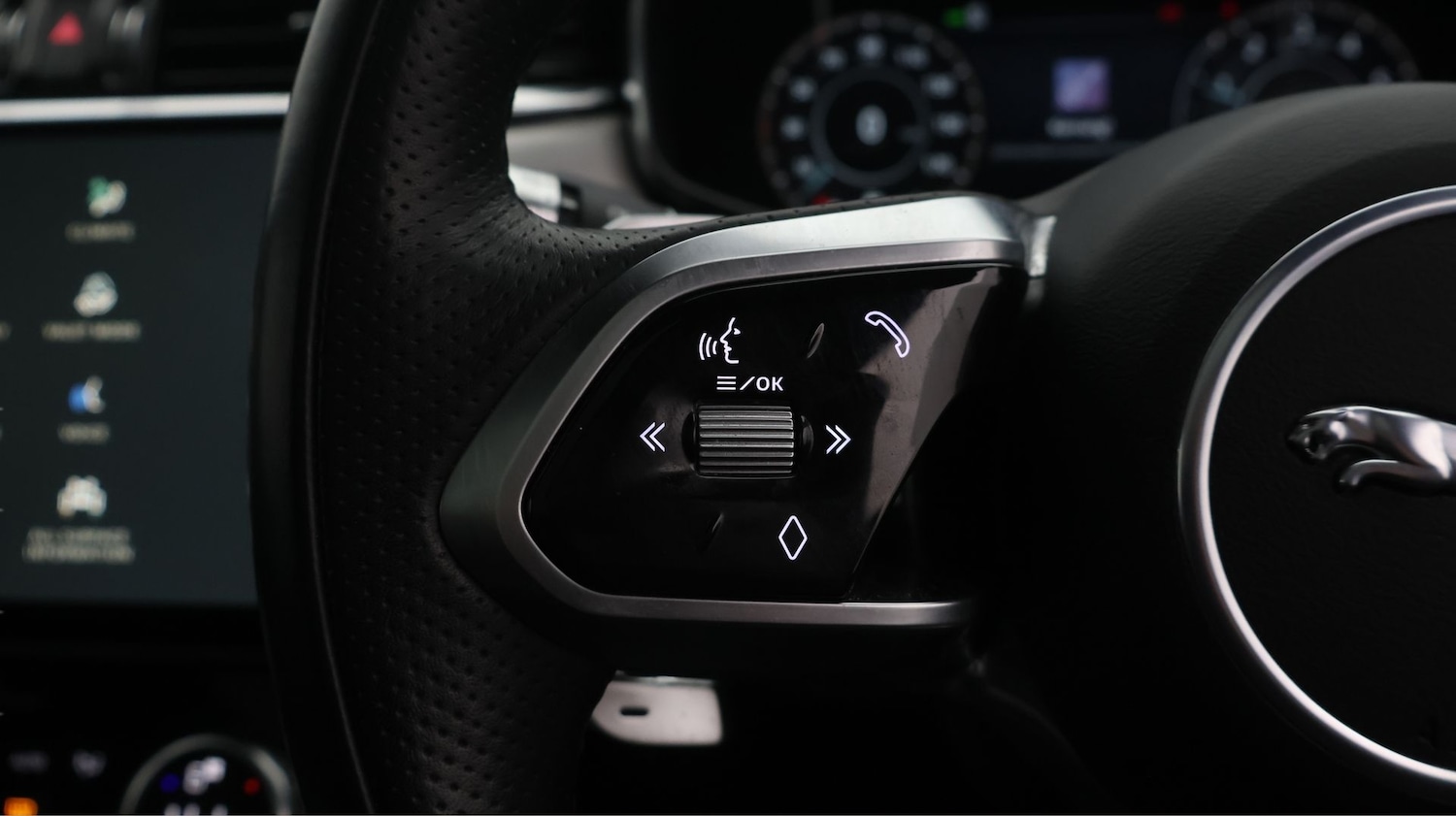 Used Jaguar F-Pace 2021 for sale - 77431769: Photo 24