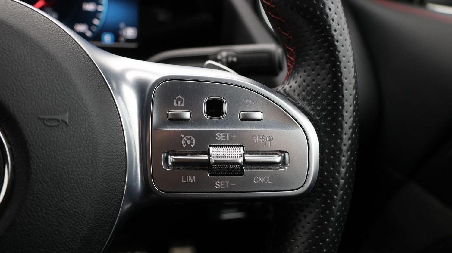 Used Mercedes-Benz GLA 2021 for sale - 77247514: Photo 25