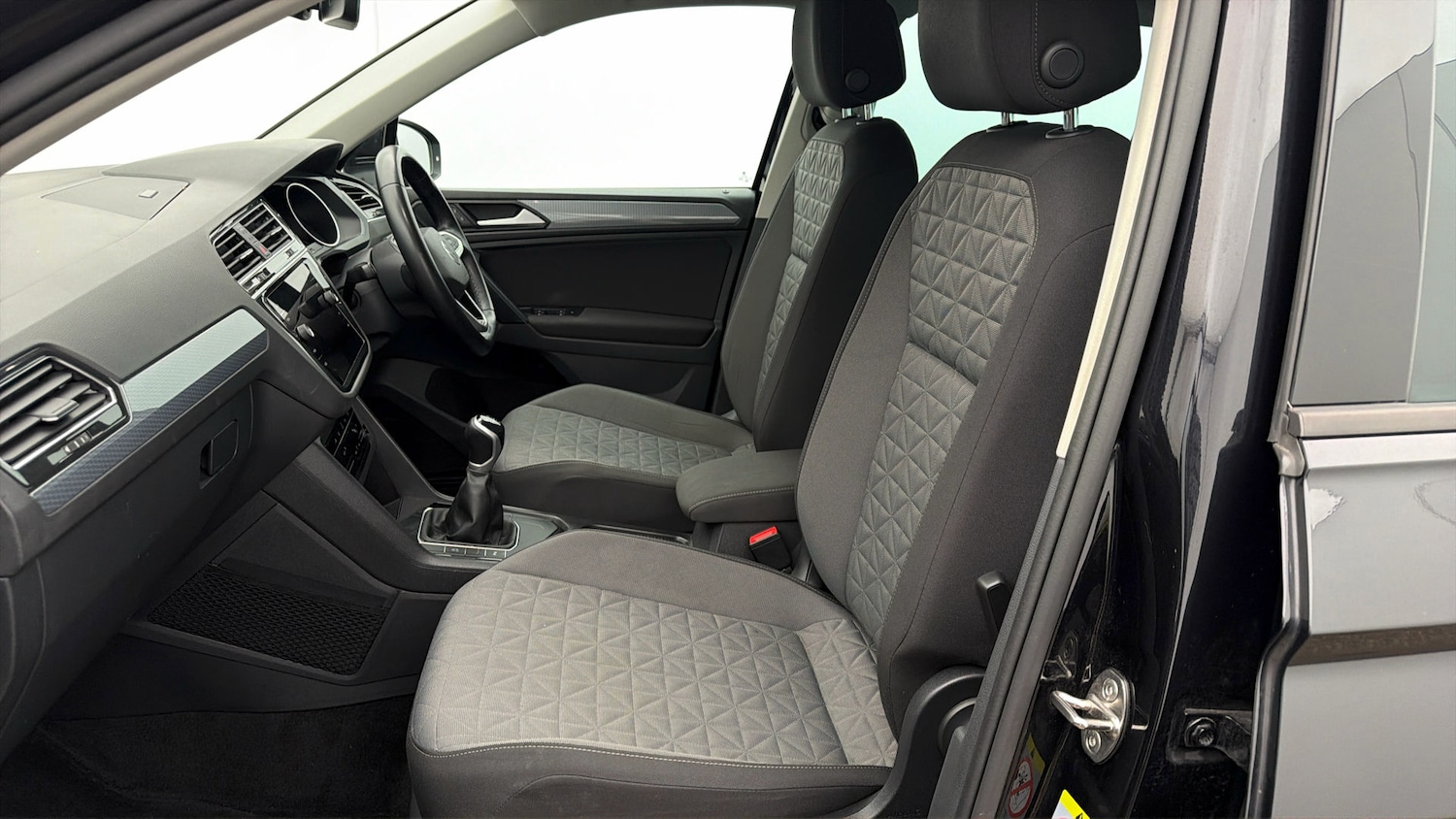 Used Volkswagen Tiguan 2021 for sale - 77998183: Photo 13