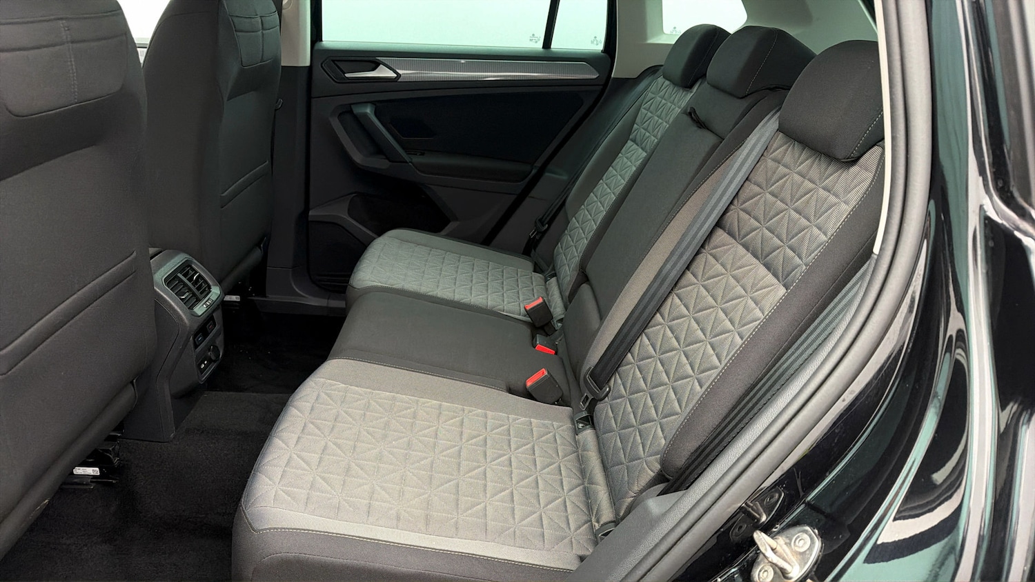 Used Volkswagen Tiguan 2021 for sale - 77998183: Photo 15