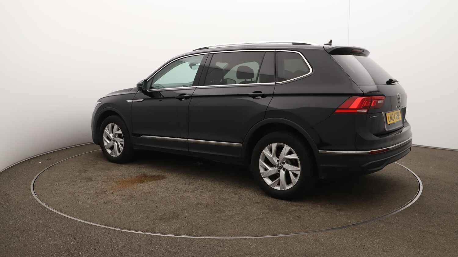 Used Volkswagen Tiguan Allspace 2024 for sale - 76714791: Photo 38