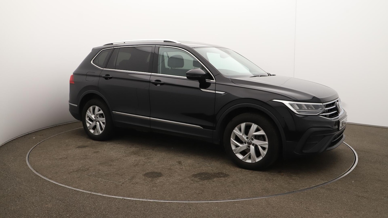 Used Volkswagen Tiguan Allspace 2024 for sale - 76714791: Photo 48