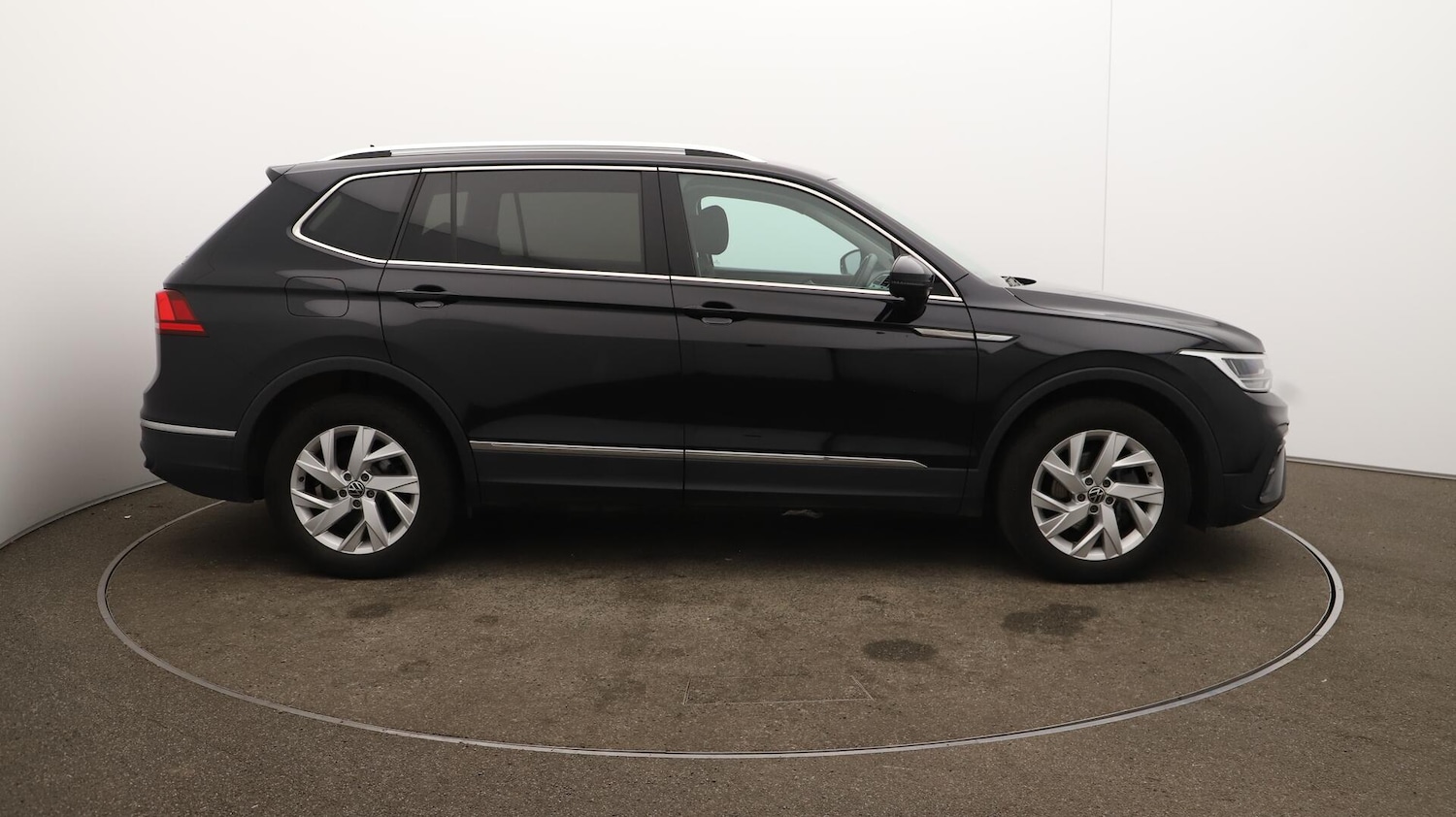 Used Volkswagen Tiguan Allspace 2024 for sale - 76714791: Photo 52