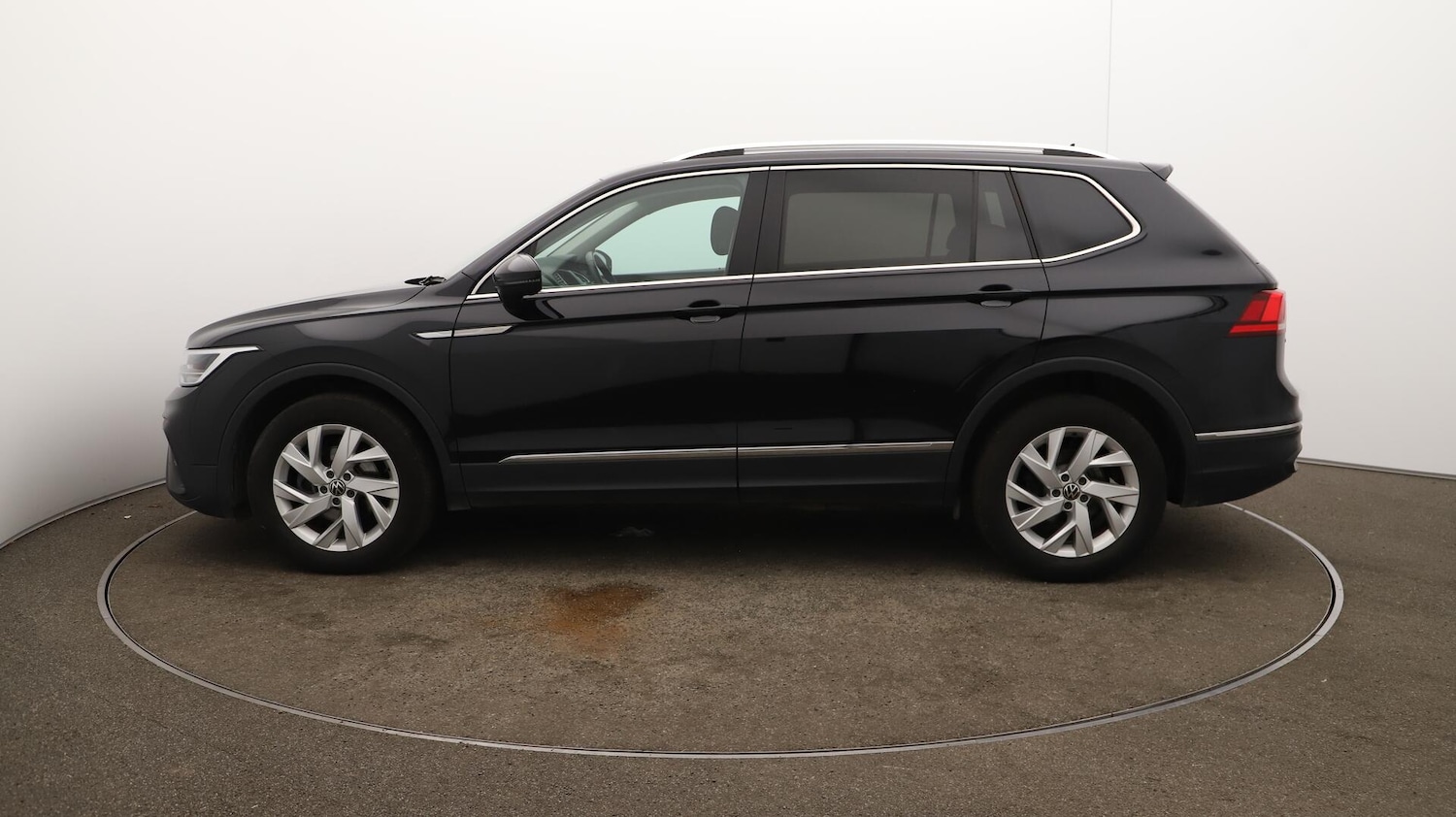 Used Volkswagen Tiguan Allspace 2024 for sale - 76714791: Photo 67