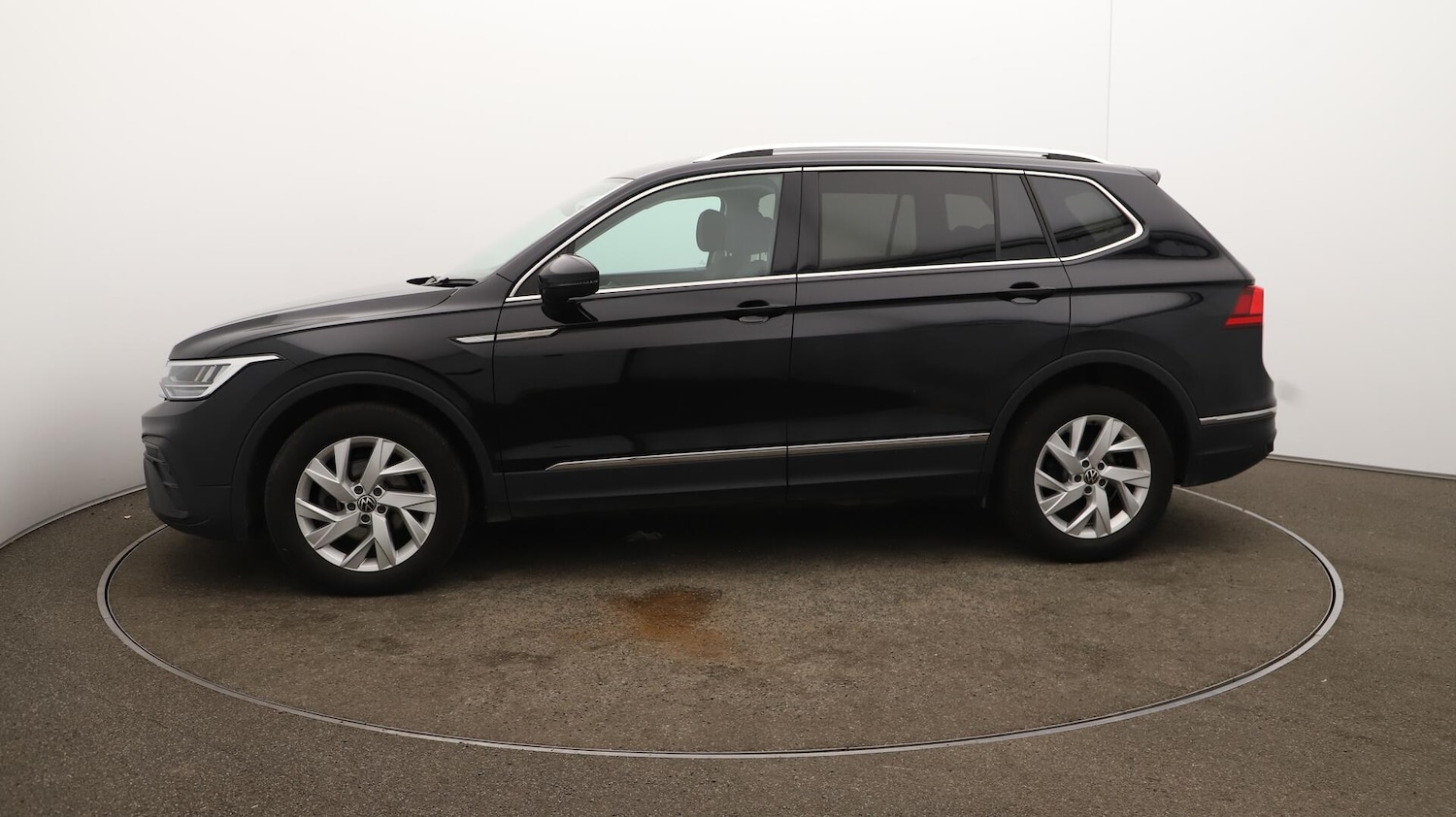 Used Volkswagen Tiguan Allspace 2024 for sale - 76714791: Photo 68