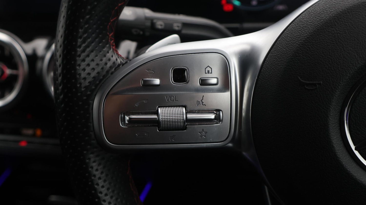 Used Mercedes-Benz EQA 2021 for sale - 76370269: Photo 24