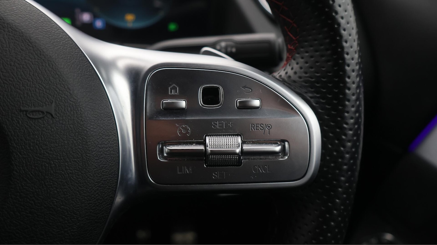 Used Mercedes-Benz EQA 2021 for sale - 76370269: Photo 25