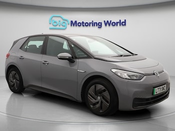 2021 (71) - 107KW Life Pro 58kWh 5dr Auto