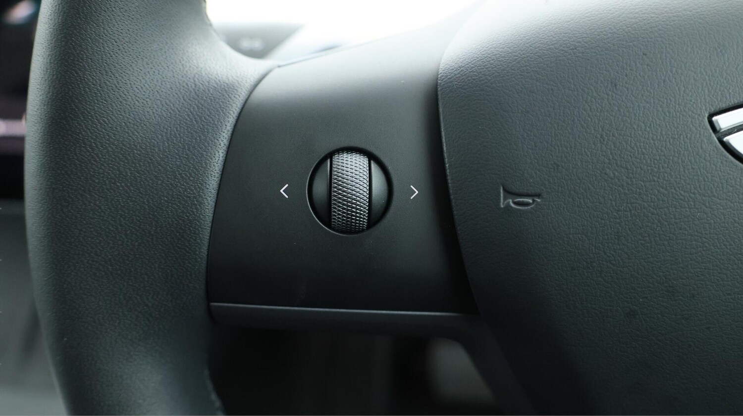 Used Tesla Model Y for sale - 76742677: Photo 24