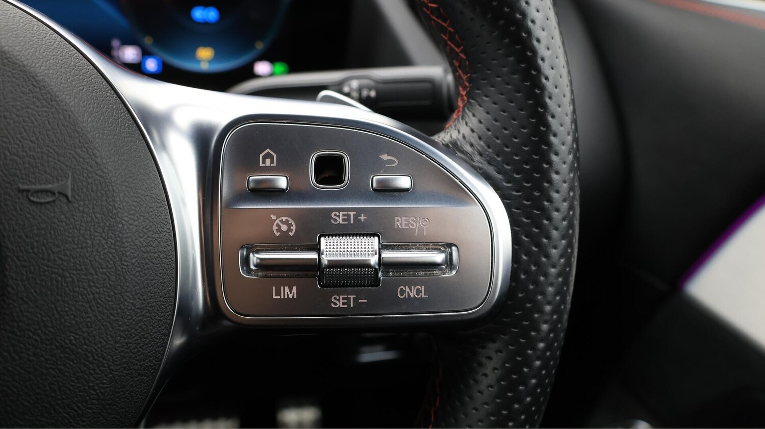 Used Mercedes-Benz EQA 2022 for sale - 76380499: Photo 25