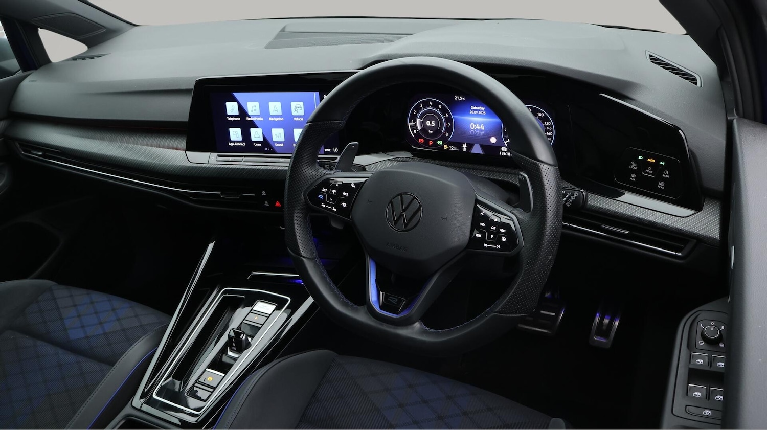 Used Volkswagen Golf 2024 for sale - 76031689: Photo 10