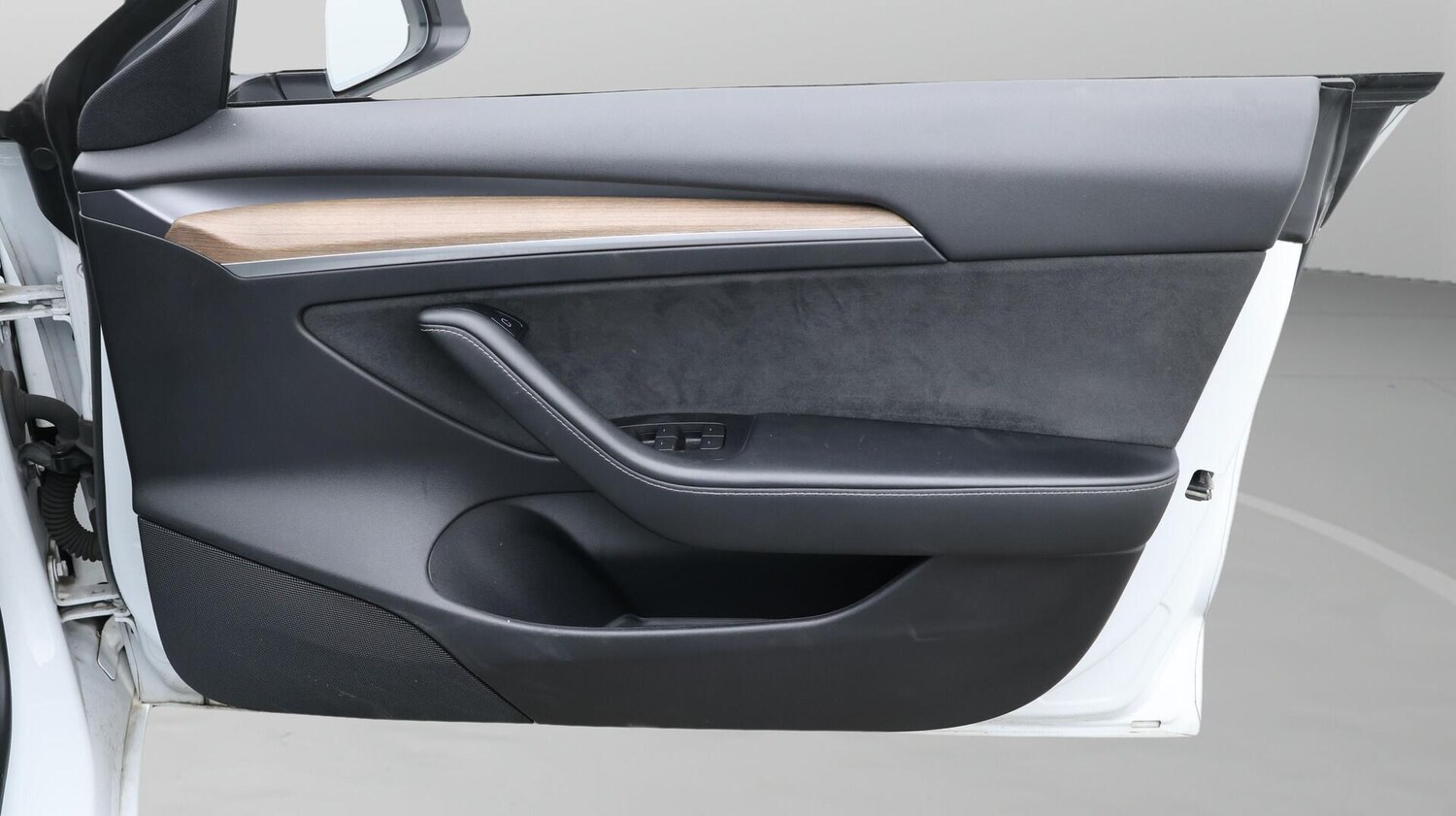 Used Tesla Model 3 2021 for sale - 76645122: Photo 16
