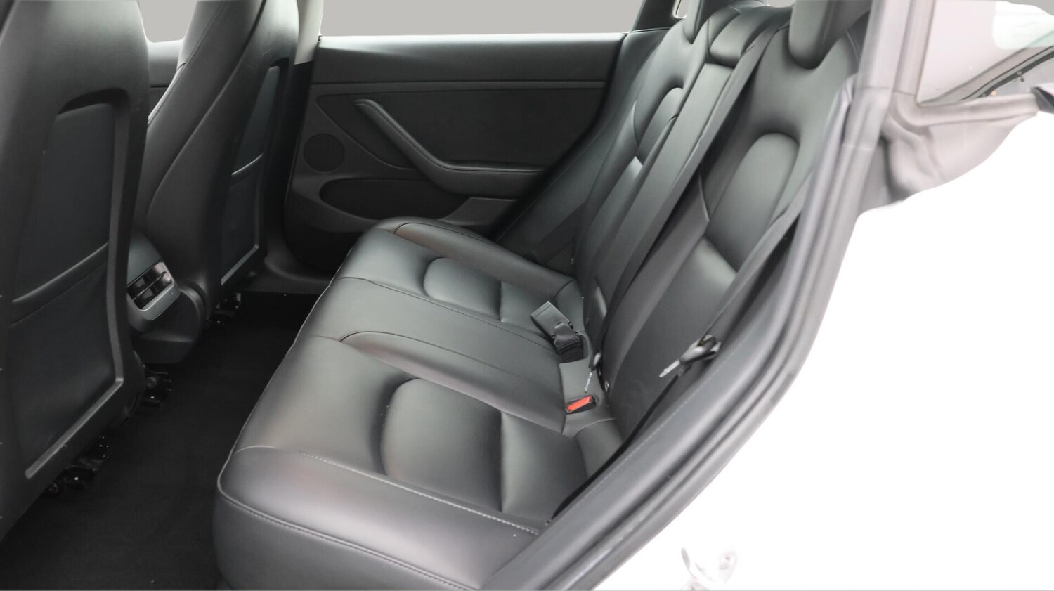 Used Tesla Model 3 2021 for sale - 76645122: Photo 17