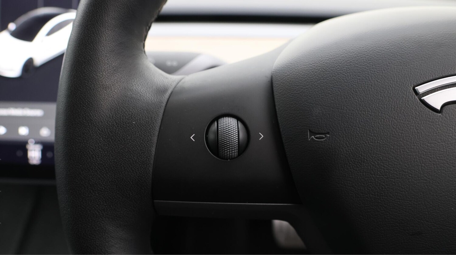 Used Tesla Model 3 2021 for sale - 76645122: Photo 26