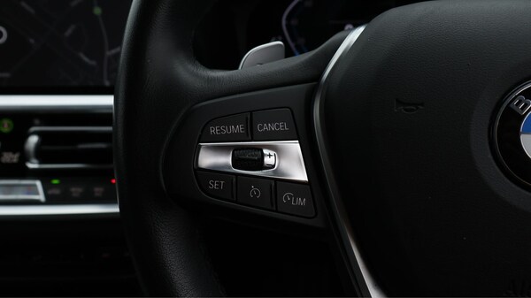 Used BMW 3 Series 2021 for sale - 76013608: Photo 25