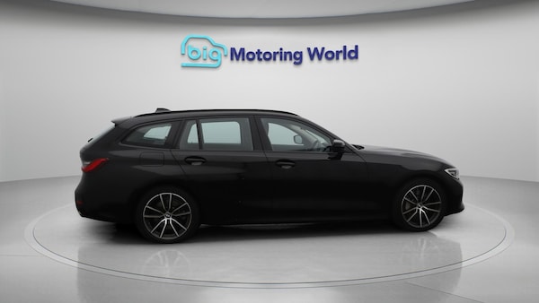 Used BMW 3 Series 2021 for sale - 76013608: Photo 9