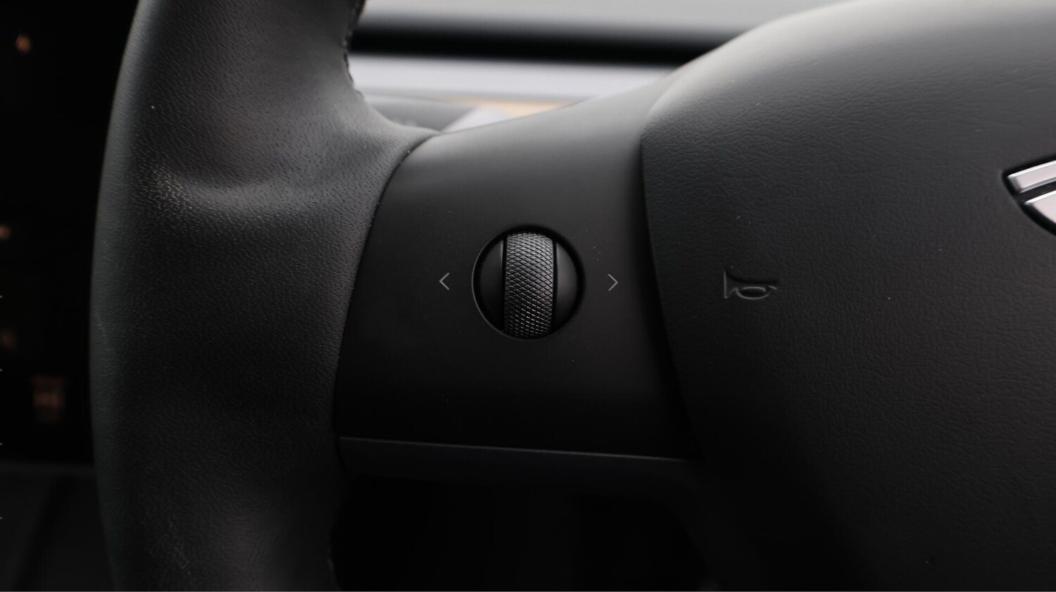 Used Tesla Model Y 2022 for sale - 76715001: Photo 26