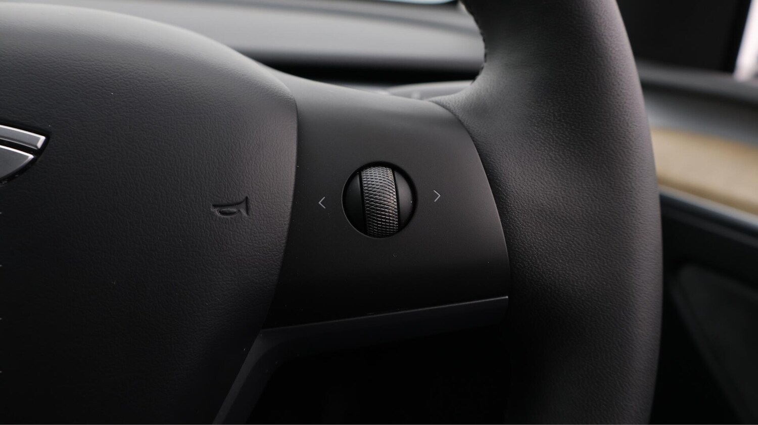 Used Tesla Model Y 2022 for sale - 76715001: Photo 27