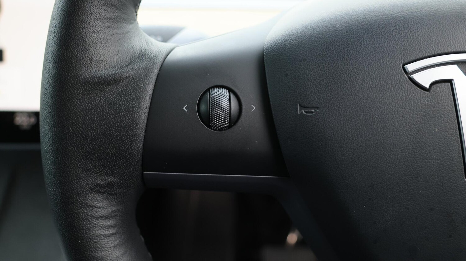 Used Tesla Model Y 2022 for sale - 75965564: Photo 25