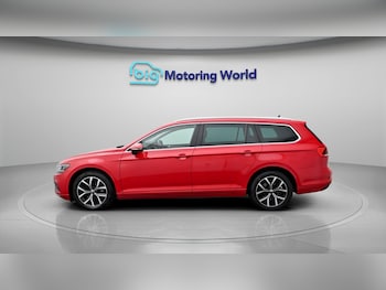 Used Volkswagen Passat 2023 for sale - 79429178: Photo