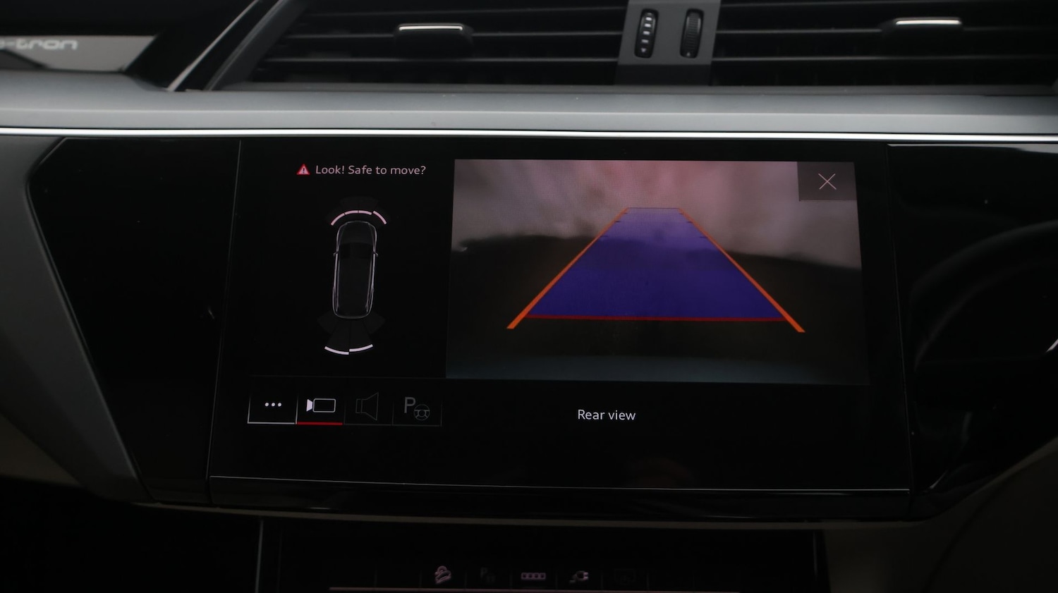 Used Audi e-tron 2021 for sale - 77432798: Photo 26