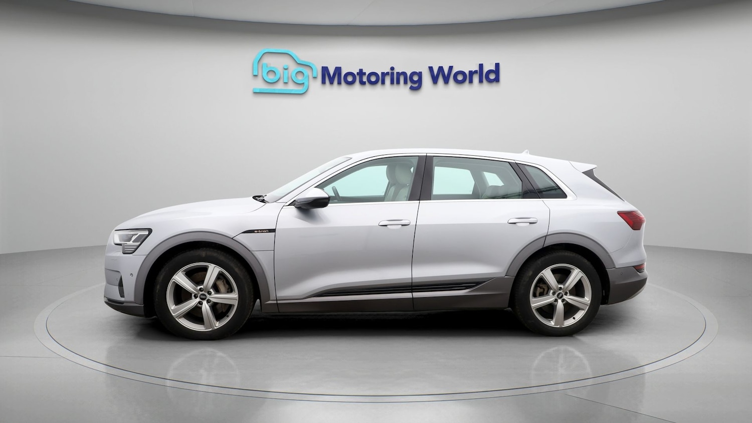 Used Audi e-tron 2021 for sale - 77432798: Photo 4